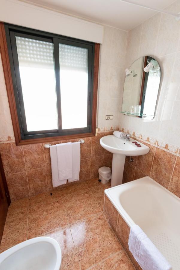 Hostal O Camouco Portonovo Ngoại thất bức ảnh